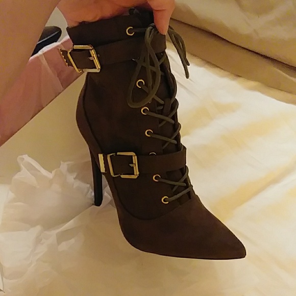 Booties, Olive color size 7 - Picture 3 of 5